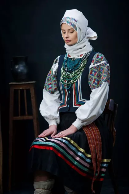 В Рівненській області сорочки вишивають у кількох техніках